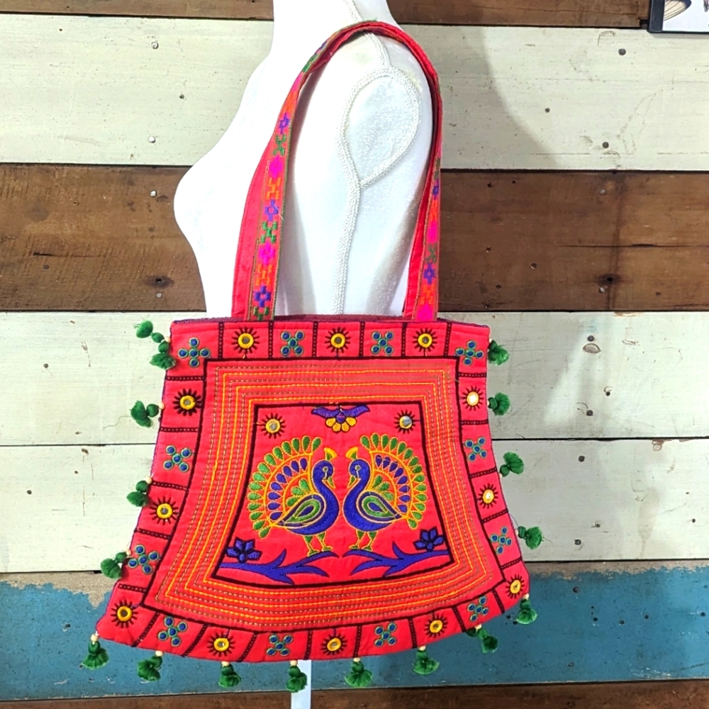 Women's Simple Peacock PomPom Bag Red Pink Bird Embellished Zippered Purse D